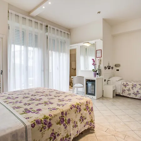 Ancora & 3* Каттоліка